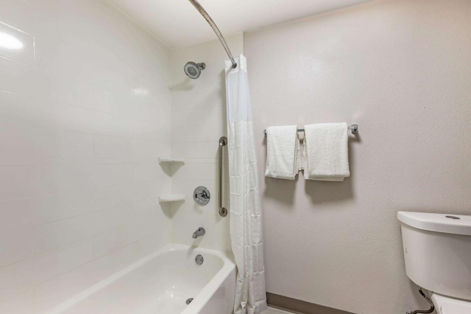Comfort Inn & Suites Arlington Heights - Buffalo Grove Εξωτερικό φωτογραφία