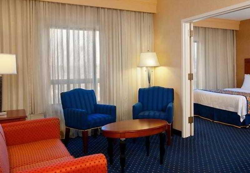 Comfort Inn & Suites Arlington Heights - Buffalo Grove Δωμάτιο φωτογραφία