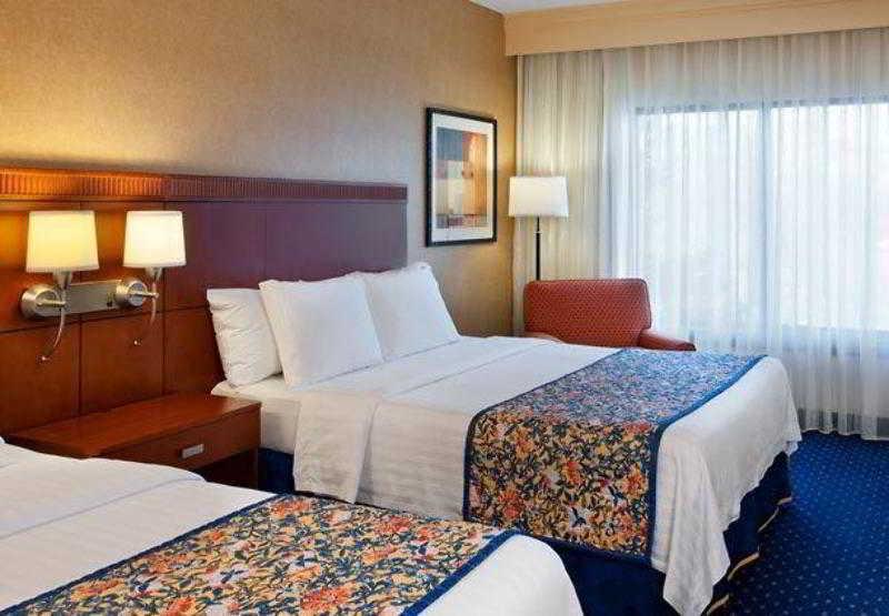 Comfort Inn & Suites Arlington Heights - Buffalo Grove Δωμάτιο φωτογραφία